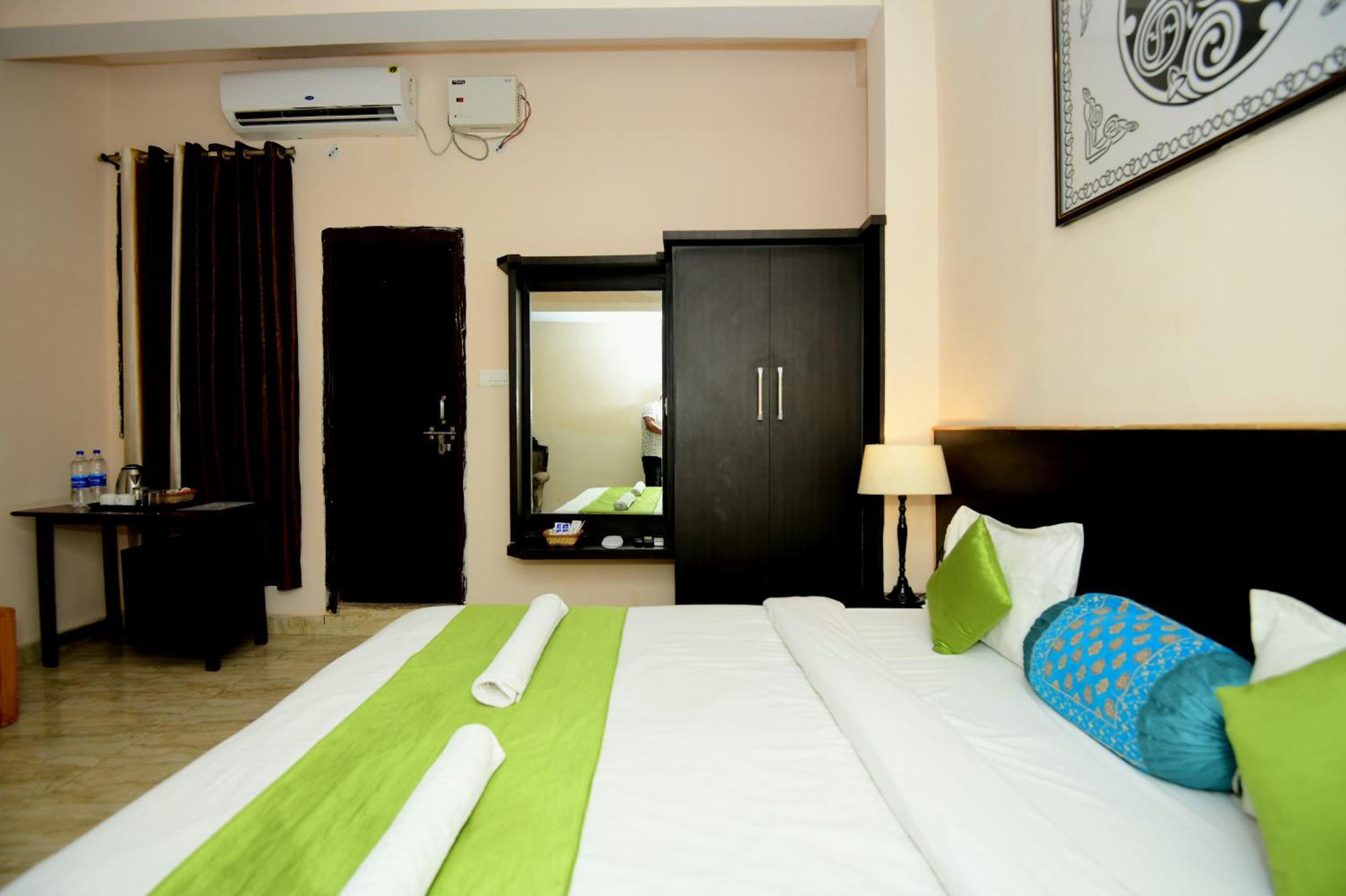 Ap Palace Hotel, Ayodhya Екстериор снимка