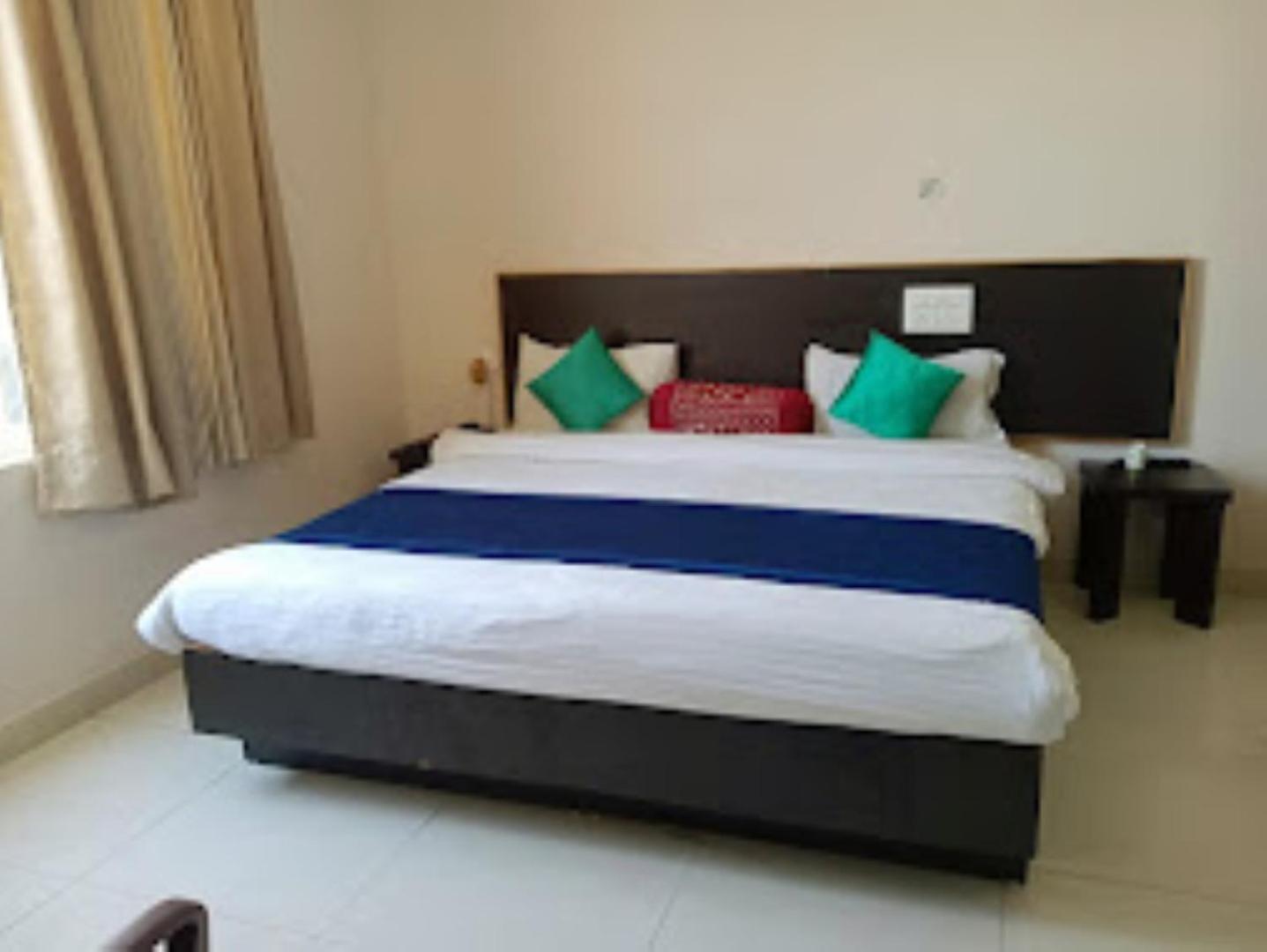 Ap Palace Hotel, Ayodhya Екстериор снимка
