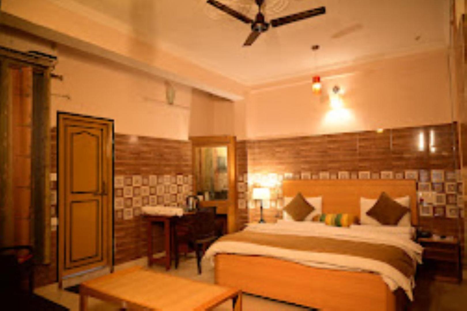 Ap Palace Hotel, Ayodhya Екстериор снимка