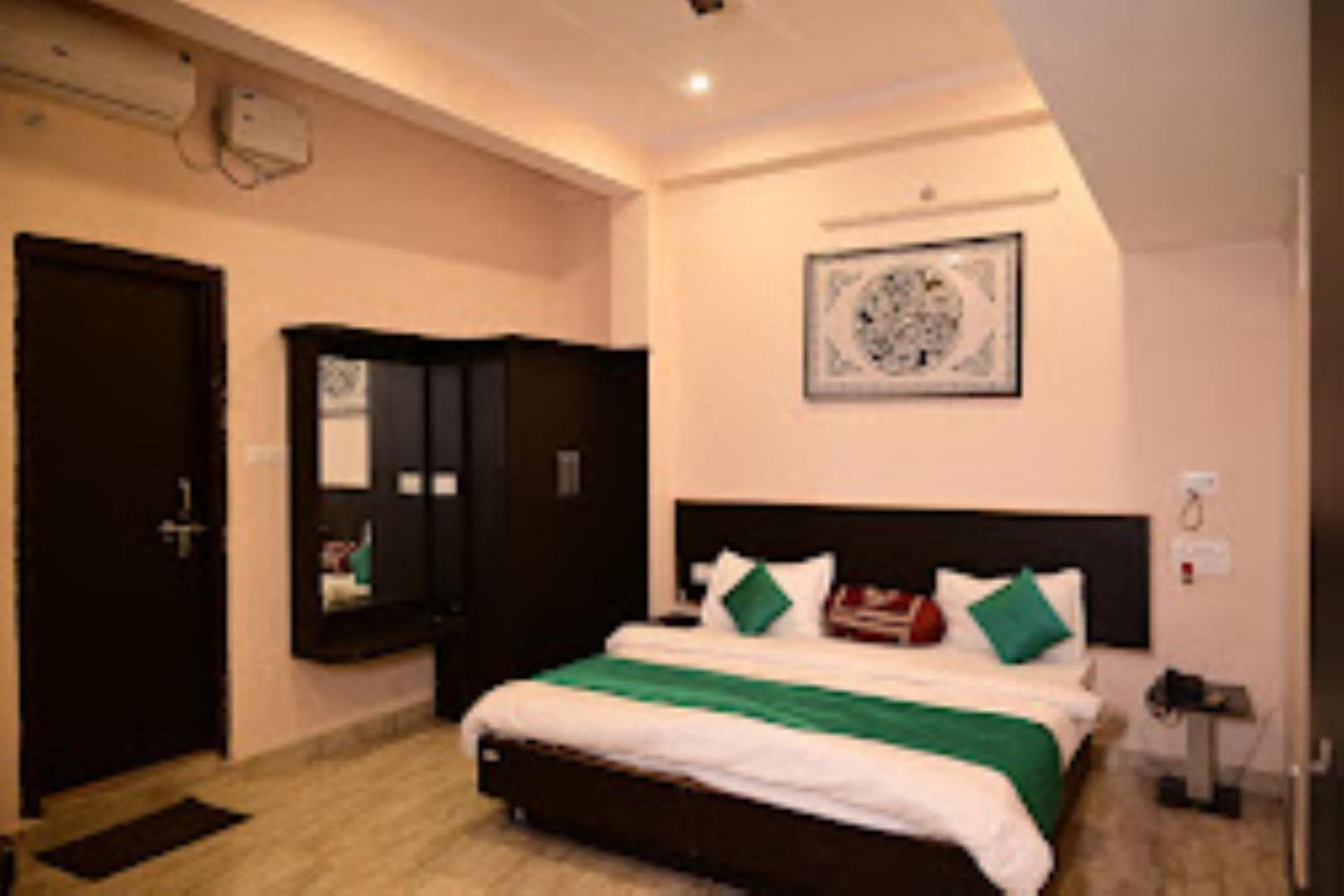 Ap Palace Hotel, Ayodhya Екстериор снимка